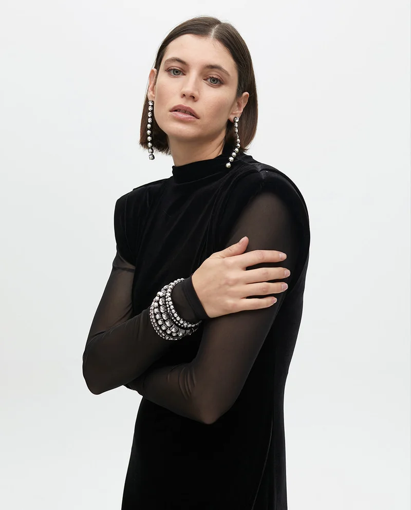 لولا كساديمونت Long Velvet Dress with Transparent Sleeves